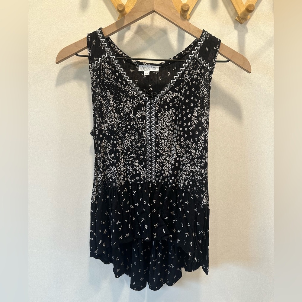 Dressy Sleeveless Top,Black and White Floral,V-Neck~Patrons of Peace~High-Low